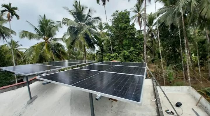 കുറ്റ്യാടിയിലെ Leo Solar terrace installation